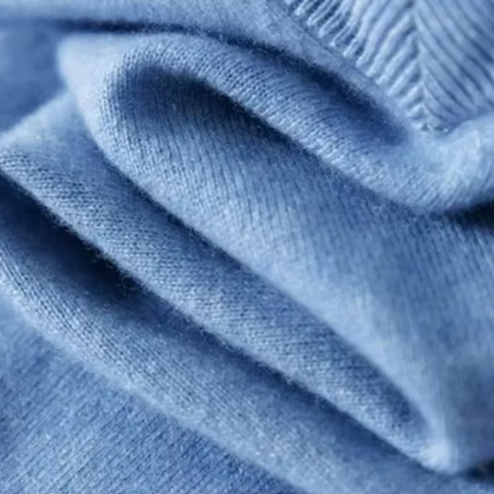 Floris | Elegant V-Neck Jumper