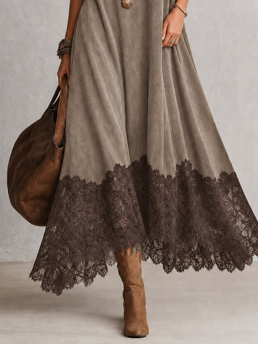 Porzia | Elegant Long Dress with Decorative Hem
