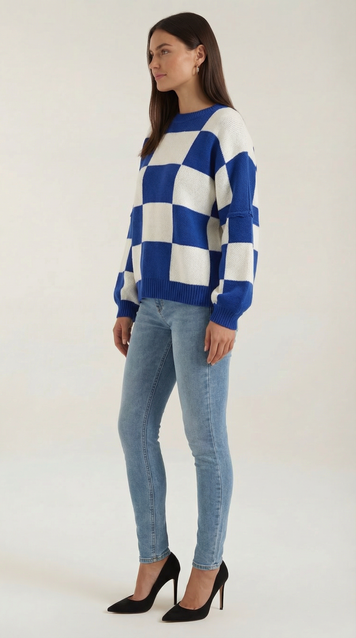 Knitted sweater with a check design