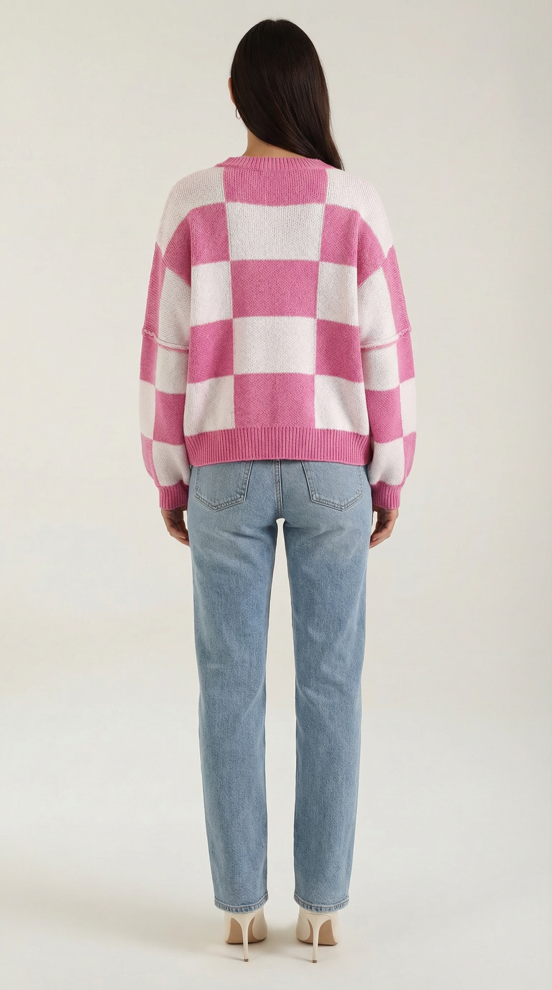Knitted sweater with a check design