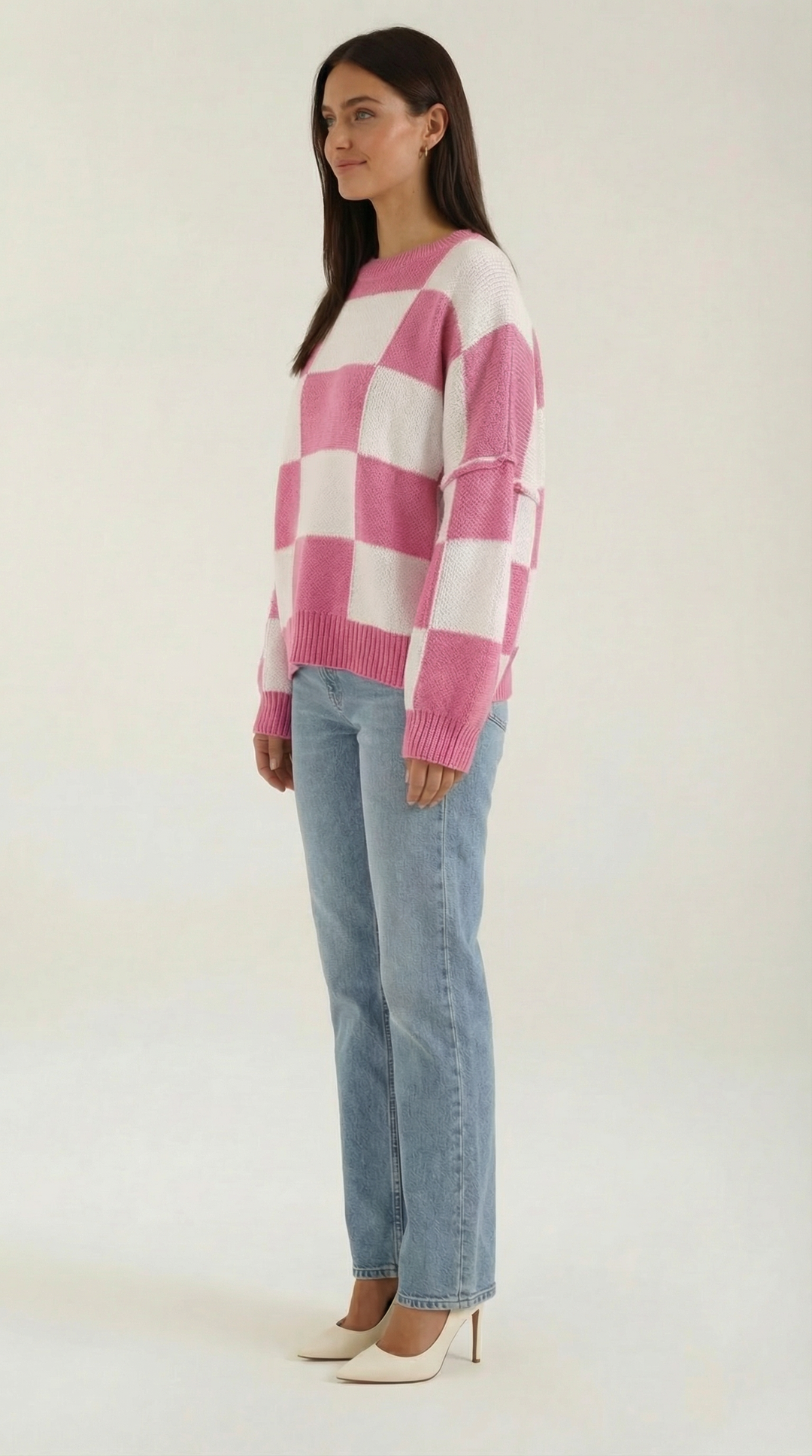Knitted sweater with a check design