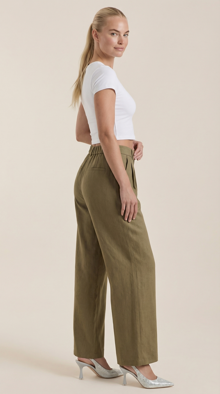 Courtney High-Waisted Pleated Trousers
